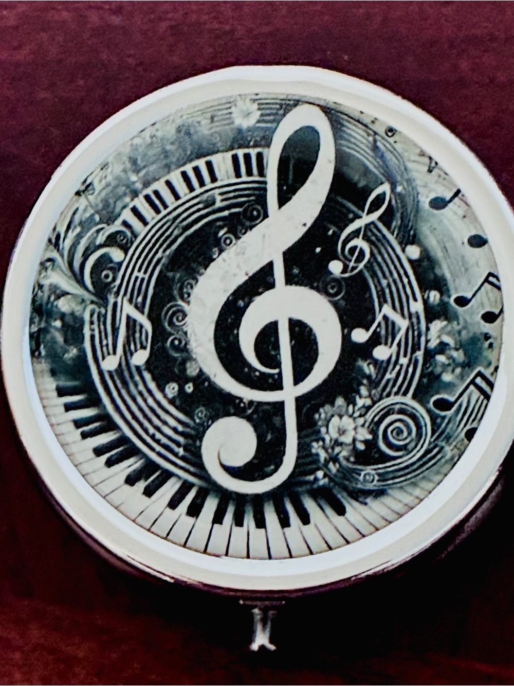 Music Note, Black and White, 3 Section Pill Box